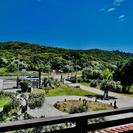 Hotel Kari Ouranoupoli Buitenkant foto
