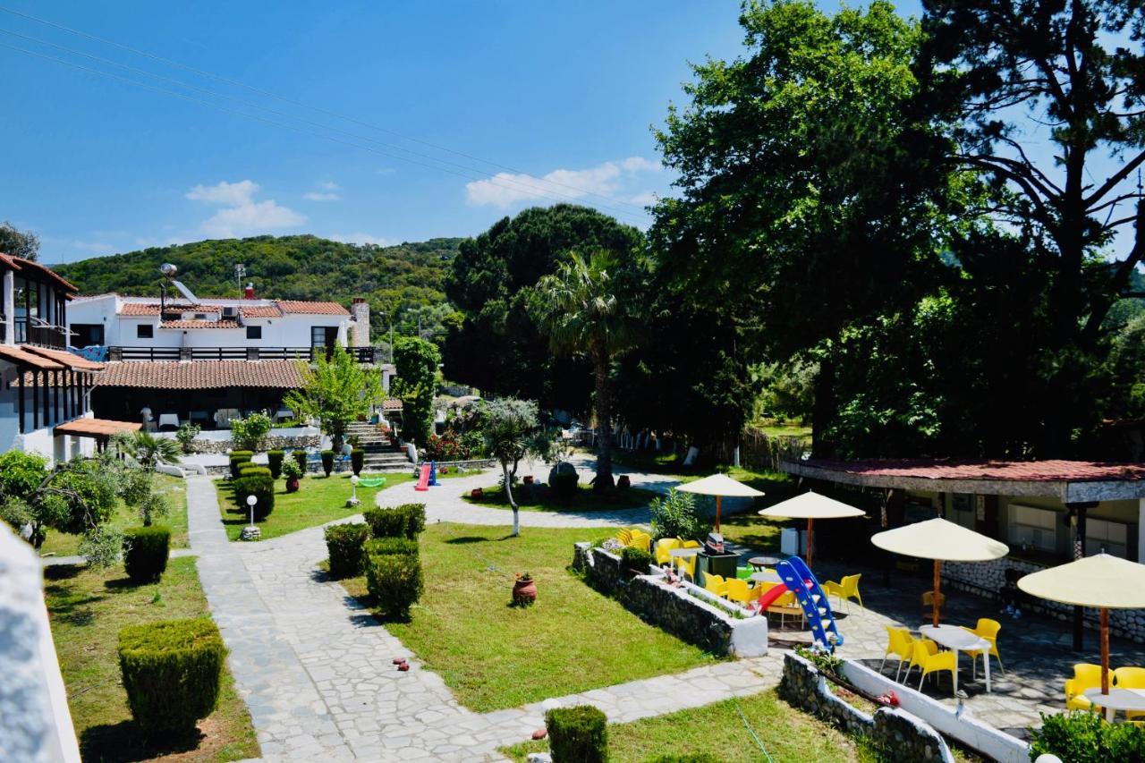 Hotel Kari Ouranoupoli Buitenkant foto