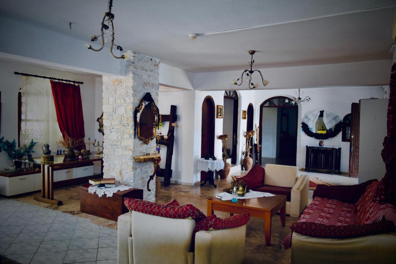 Hotel Kari Ouranoupoli Buitenkant foto