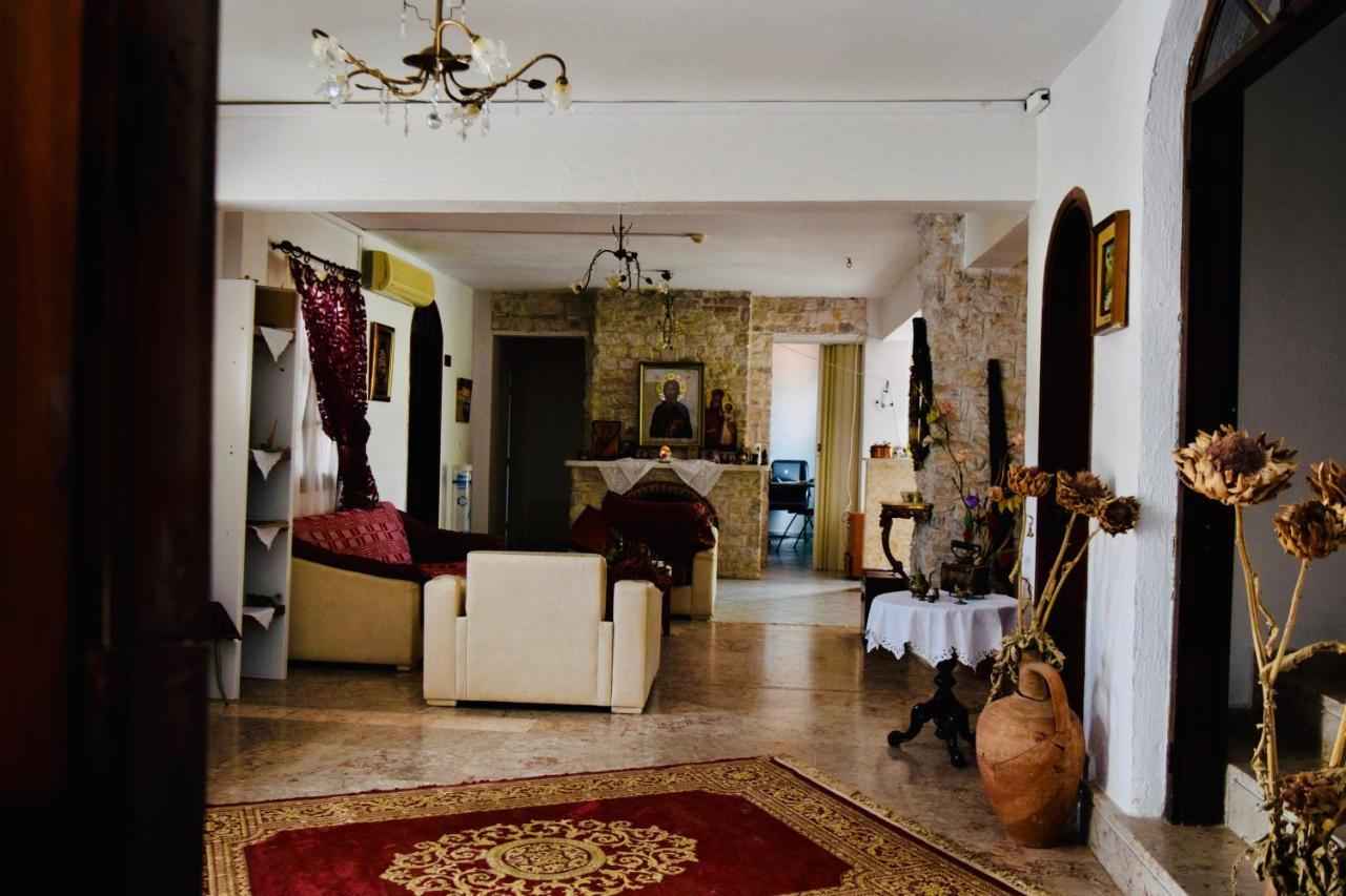 Hotel Kari Ouranoupoli Buitenkant foto