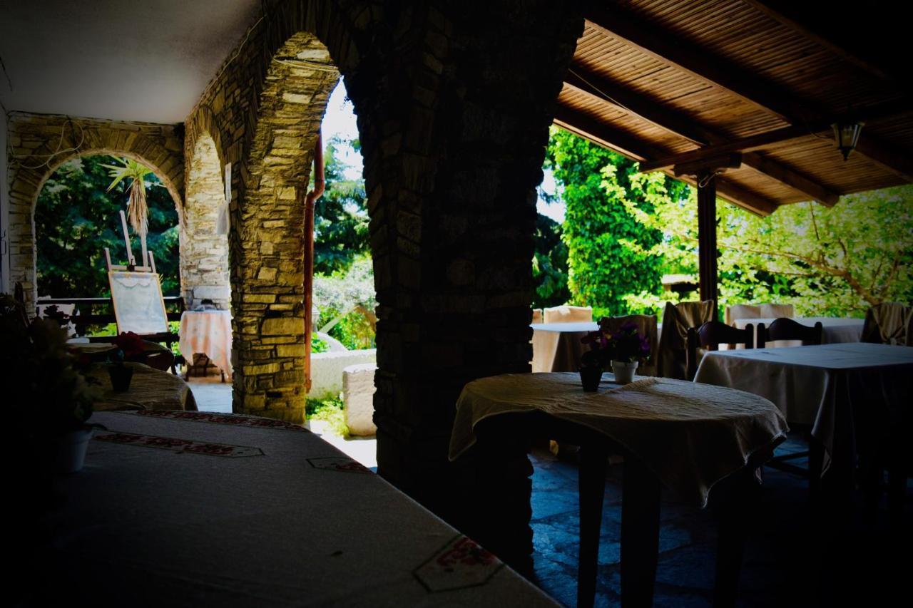 Hotel Kari Ouranoupoli Buitenkant foto