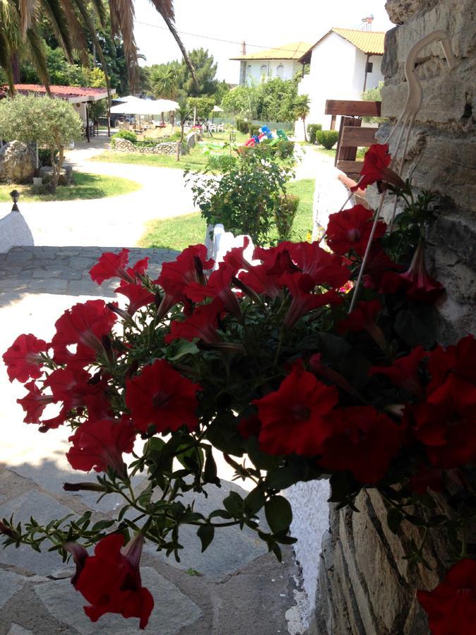 Hotel Kari Ouranoupoli Buitenkant foto